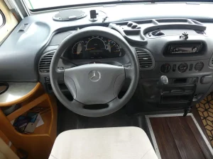 Mercedes-Benz photo 3