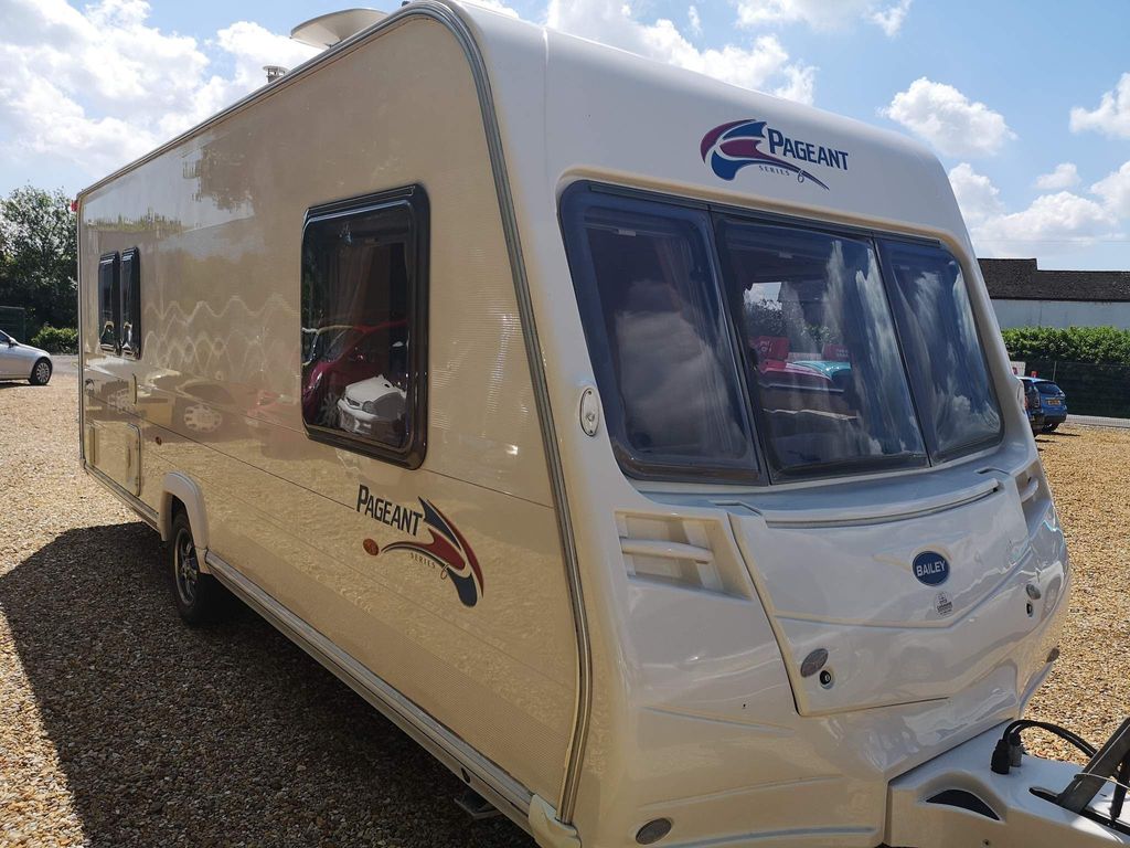 Bailey Pageant Provence